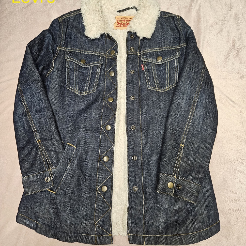 Levi's Dark Blue Denim Sherpa-Lined Jean Jacket with White Collar